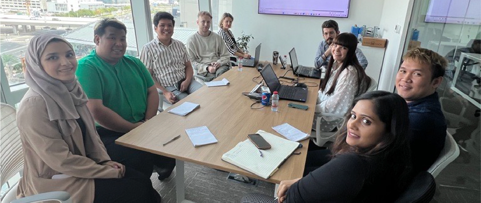 Office group image from dubai blog